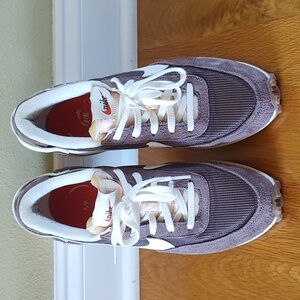 Nike Waffle Suede Tennis Shoes